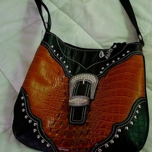 Western overshoulder purse